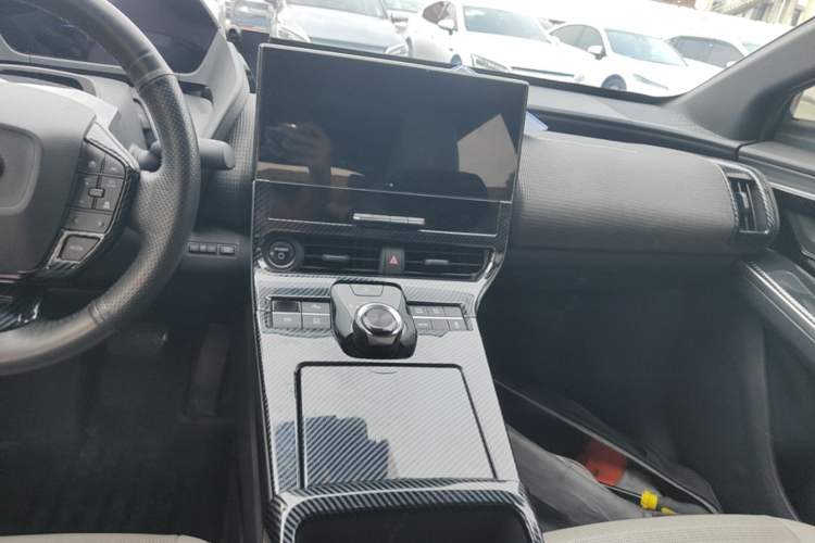 Used Toyota GAC bZ4X 2022 Long-Range Pro Audio And AC Panel