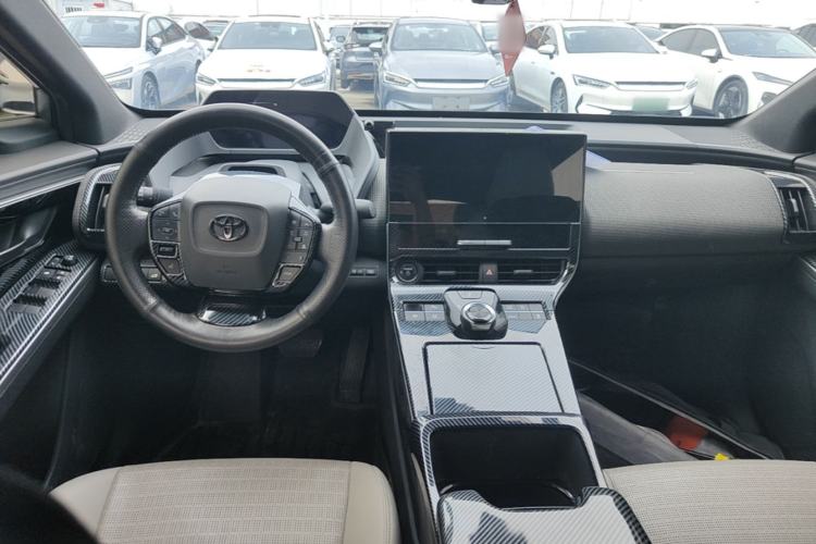 Used Toyota GAC bZ4X 2022 Long-Range Pro Center Console