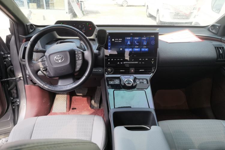 Used Toyota GAC bZ4X 2022 X-MODE Four-Wheel Drive Ultra Center Console