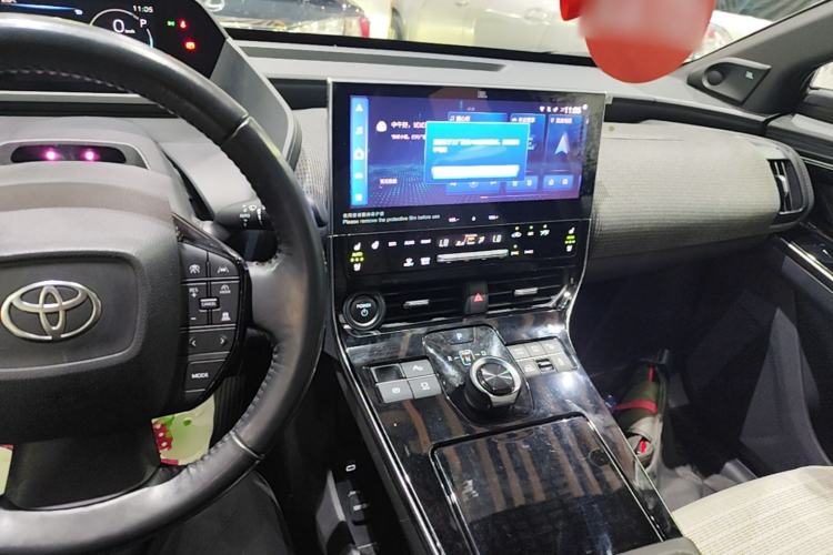 Used Toyota GAC bZ4X 2022 X-MODE Four-Wheel Drive Ultra Center Console