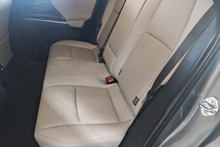 Used Toyota GAC bZ4X 2022 X-MODE Four-Wheel Drive Ultra Interior 4
