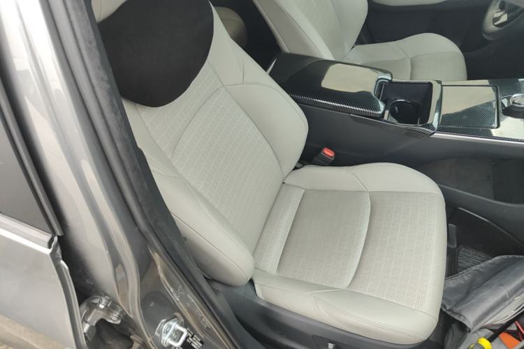 Used Toyota GAC bZ4X 2022 Long-Range Pro Right Front Seat