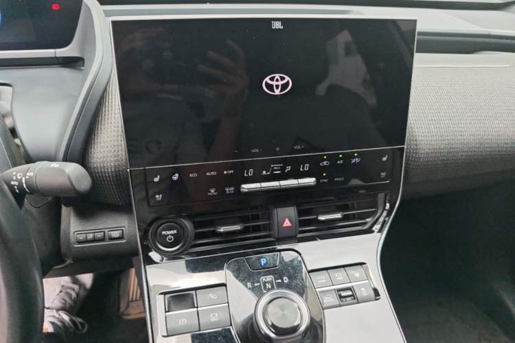 Used Toyota GAC bZ4X 2022 X-MODE Four-Wheel Drive Ultra Audio And AC Panel