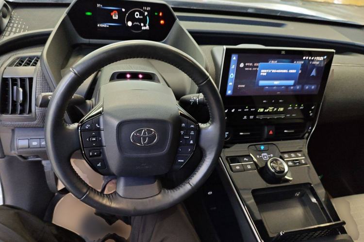 Used Toyota GAC bZ4X 2022 X-MODE Four-Wheel Drive Ultra Center Console