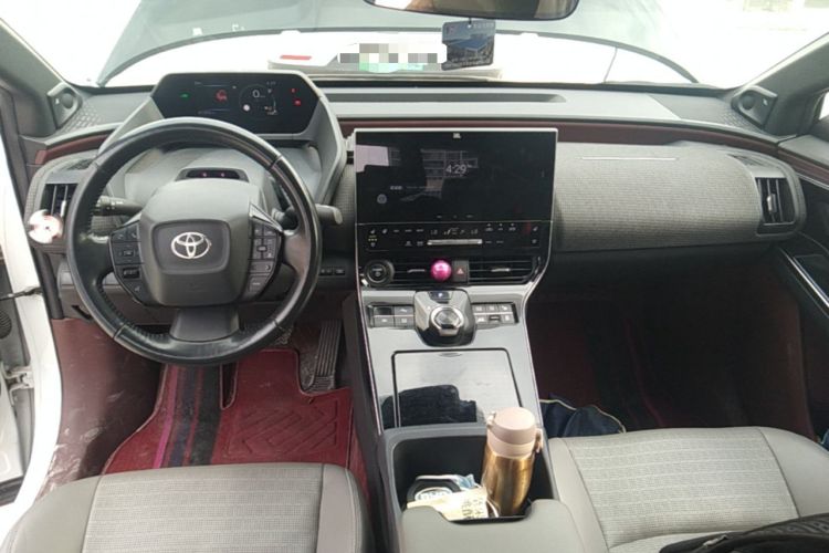 Used Toyota GAC bZ4X 2022 X-MODE Four-Wheel Drive Ultra Center Console