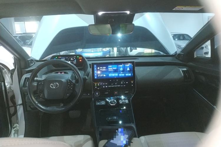 Used Toyota GAC bZ4X 2022 X-MODE Four-Wheel Drive Ultra Center Console