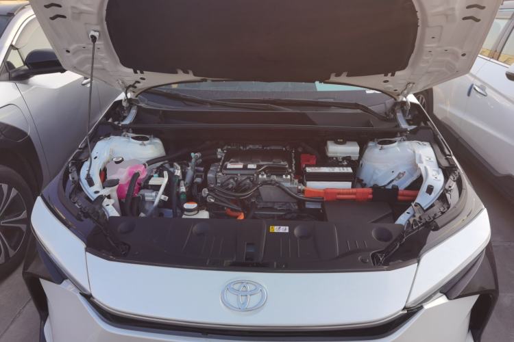 Used Toyota GAC bZ4X 2022 Long-Range Pro Engine Bay