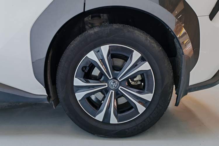 Used Toyota GAC bZ4X 2022 Long-Range Pro Exterior 6