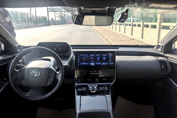 Used Toyota GAC bZ4X 2022 X-MODE Four-Wheel Drive Ultra Interior 1