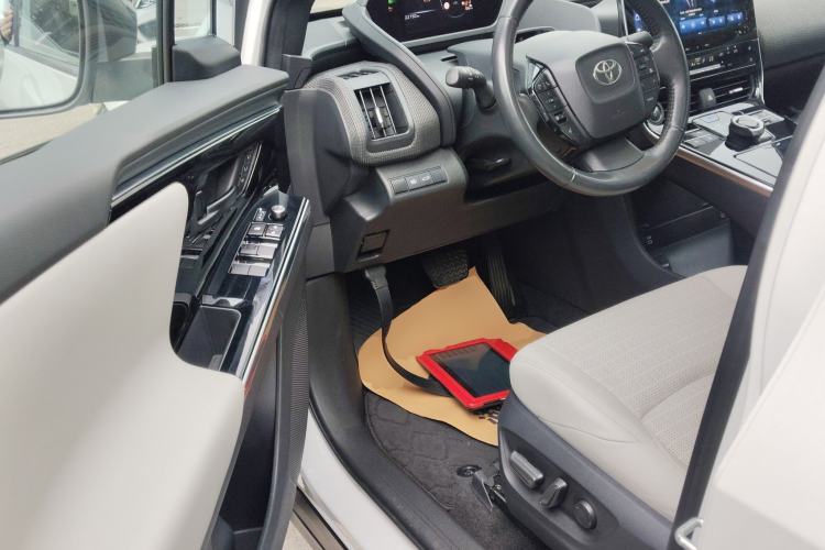 Used Toyota GAC bZ4X 2022 X-MODE Four-Wheel Drive Ultra Interior 3