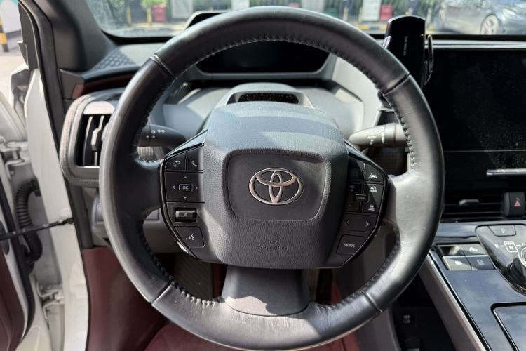 Used Toyota GAC bZ4X 2022 X-MODE Four-Wheel Drive Pro Interior 3