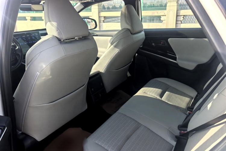 Used Toyota GAC bZ4X 2022 X-MODE Four-Wheel Drive Ultra Interior 3