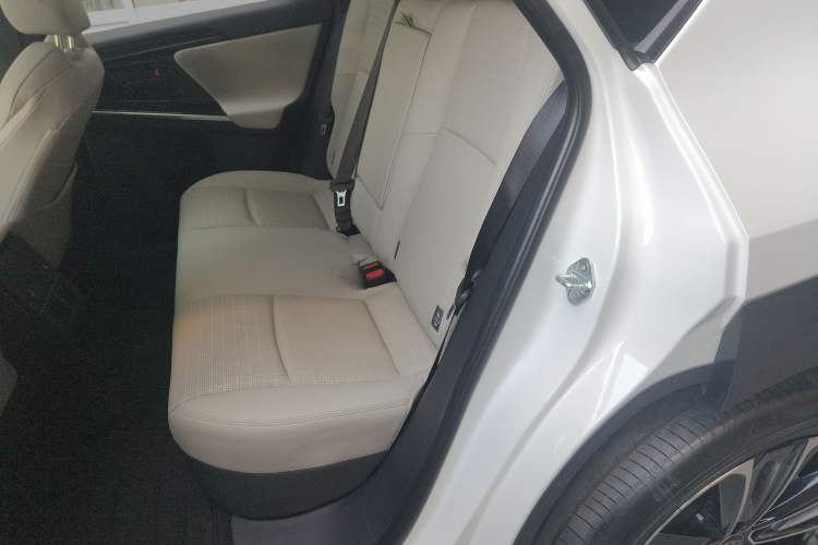 Used Toyota GAC bZ4X 2022 X-MODE Four-Wheel Drive Ultra Interior 4