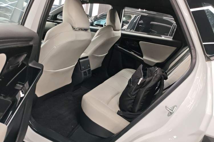 Used Toyota GAC bZ4X 2022 X-MODE Four-Wheel Drive Ultra Interior 4