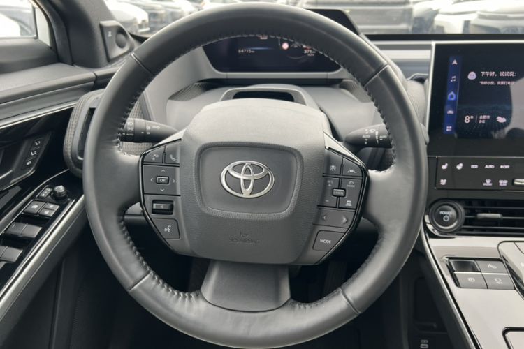 Used Toyota GAC bZ4X 2022 Long-Range Pro Interior 5