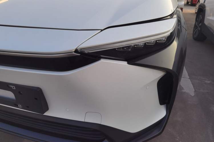 Used Toyota GAC bZ4X 2022 Long-Range Pro Left Front Headlight