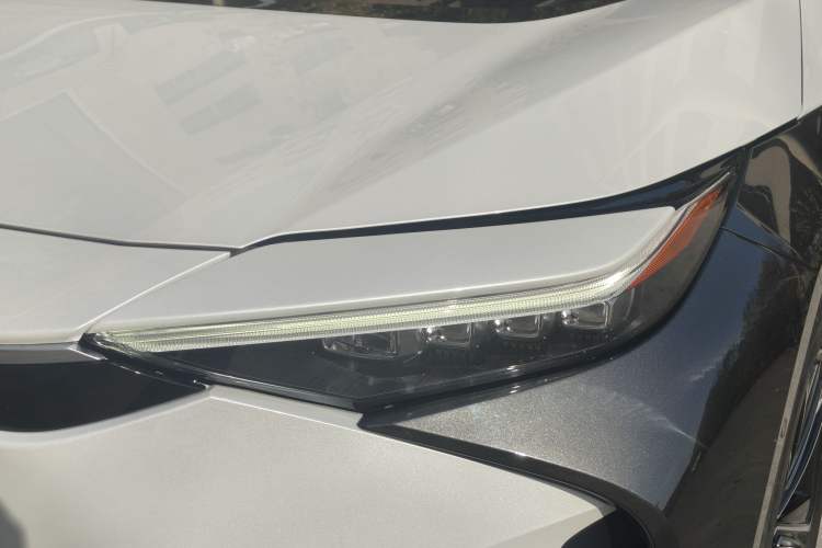 Used Toyota GAC bZ4X 2022 X-MODE Four-Wheel Drive Ultra Left Front Headlight