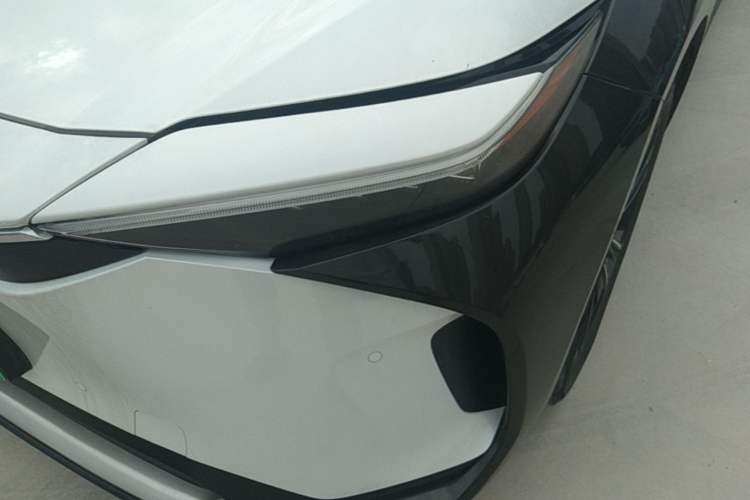 Used Toyota GAC bZ4X 2022 X-MODE Four-Wheel Drive Ultra Left Front Headlight