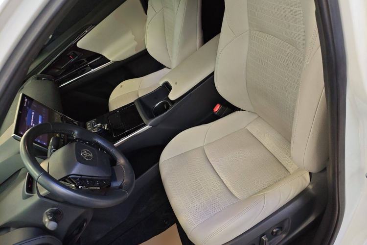 Used Toyota GAC bZ4X 2022 X-MODE Four-Wheel Drive Ultra Left Front Seat