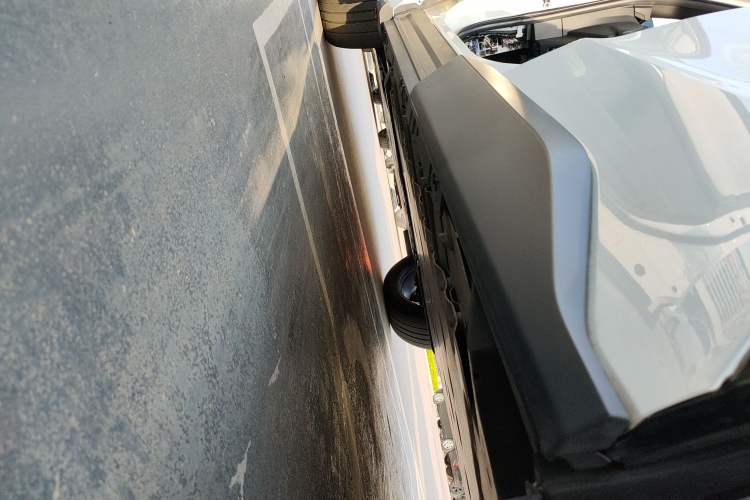 Used Toyota GAC bZ4X 2022 X-MODE Four-Wheel Drive Ultra Left Side Sill