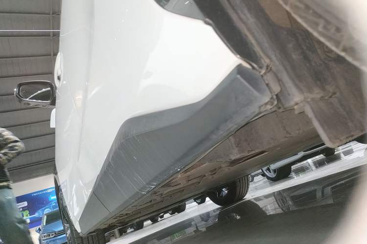 Used Toyota GAC bZ4X 2022 X-MODE Four-Wheel Drive Ultra Left Side Sill