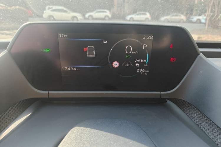 Used Toyota GAC bZ4X 2022 X-MODE Four-Wheel Drive Ultra Odometer Close Up