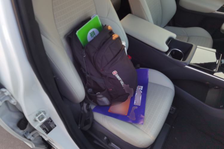 Used Toyota GAC bZ4X 2022 Long-Range Pro Right Front Seat