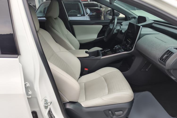 Used Toyota GAC bZ4X 2022 X-MODE Four-Wheel Drive Ultra Right Front Seat