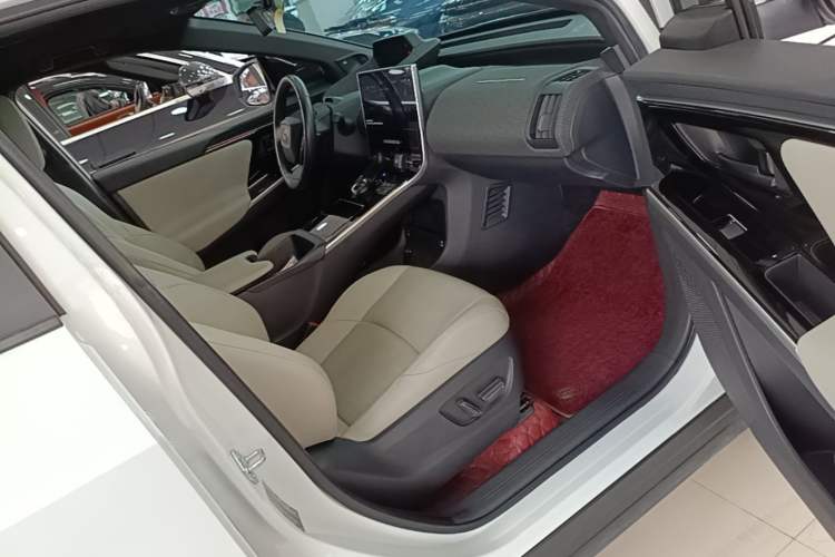 Used Toyota GAC bZ4X 2022 Long-Range Pro Right Front Seat
