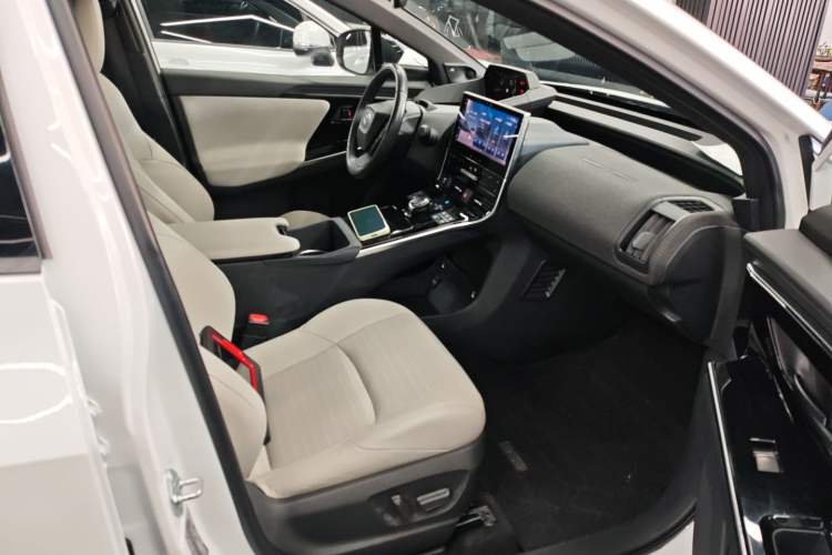 Used Toyota GAC bZ4X 2022 X-MODE Four-Wheel Drive Ultra Right Front Seat