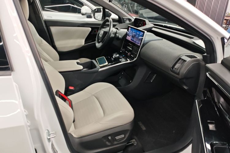 Used Toyota GAC bZ4X 2022 X-MODE Four-Wheel Drive Ultra Right Front Seat