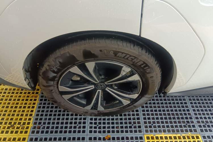 Used Toyota GAC bZ4X 2022 Long-Range Elite Right Rear Wheel Hub