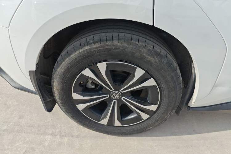 Used Toyota GAC bZ4X 2022 Long-Range Elite Right Rear Wheel Hub