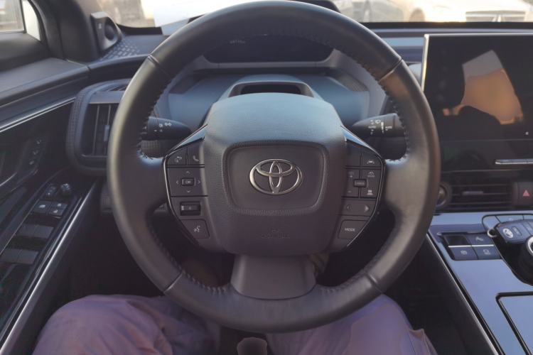 Used Toyota GAC bZ4X 2022 Long-Range Pro Steering Wheel