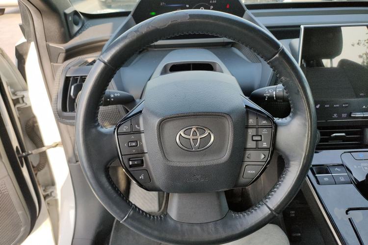 Used Toyota GAC bZ4X 2022 X-MODE Four-Wheel Drive Ultra Steering Wheel