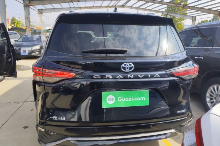 Used Toyota Granvia 2023 2.5L Hybrid Flagship VIP Edition Exterior 5