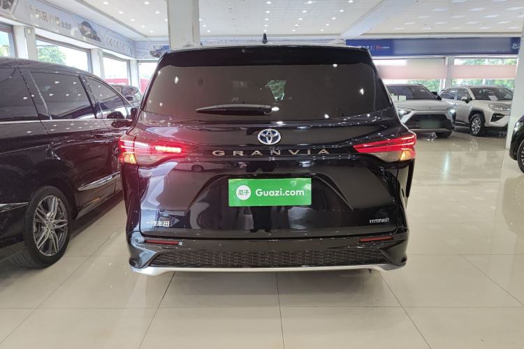 Used Toyota Granvia 2022 2.5L Hybrid Prestige Edition Rear