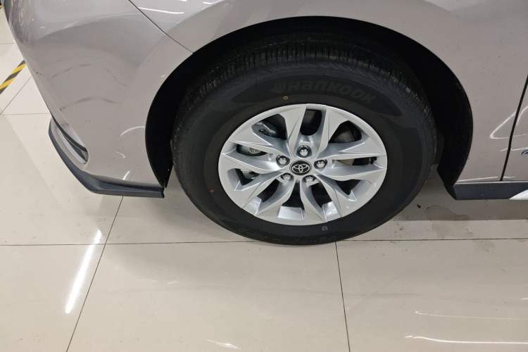 Used Toyota Granvia 2024 2.5L Hybrid Comfort Edition Exterior 7