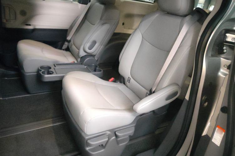 Used Toyota Granvia 2024 2.5L Hybrid Comfort Edition Left Rear Seat