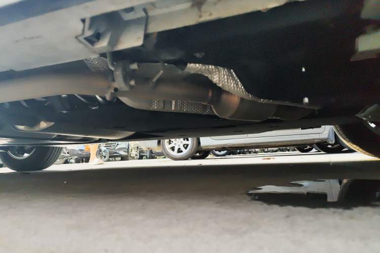 Used Toyota Granvia 2024 2.5L Hybrid Comfort Edition Chassis Front Right