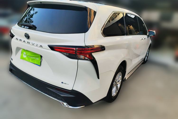 Used Toyota Granvia 2024 2.5L Hybrid Comfort Edition Rear Right 45 Deg