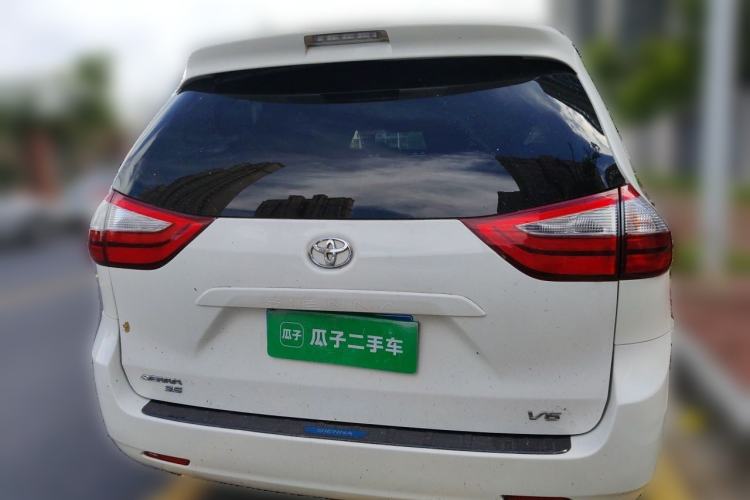 Used Toyota Granvia  Rear