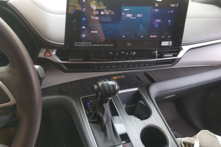 Used Toyota Granvia 2022 2.5L Hybrid Flagship Edition Audio And AC Panel