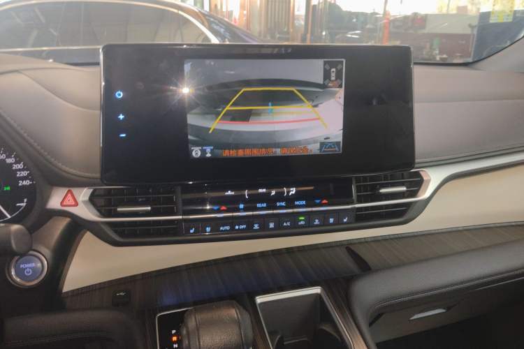 Used Toyota Granvia 2022 2.5L Hybrid Prestige Edition Audio And AC Panel