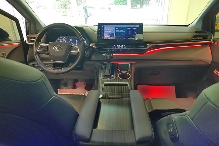 Used Toyota Granvia 2022 2.5L Hybrid Prestige Edition Center Console