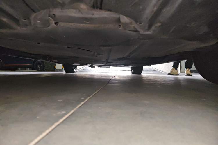Used Toyota Granvia 2022 2.5L Hybrid Prestige Edition Chassis Front