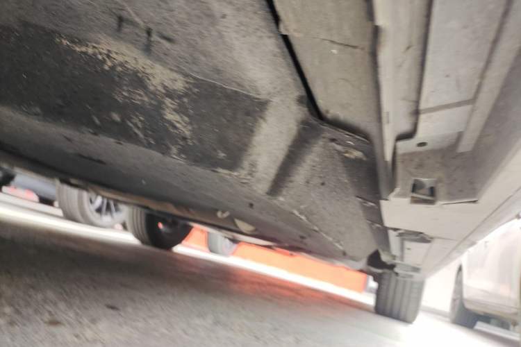 Used Toyota Granvia 2022 2.5L Hybrid Premium Edition Chassis Front Left