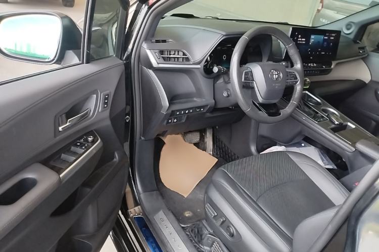 Used Toyota Granvia 2022 2.5L Hybrid Flagship Edition Driver Seat