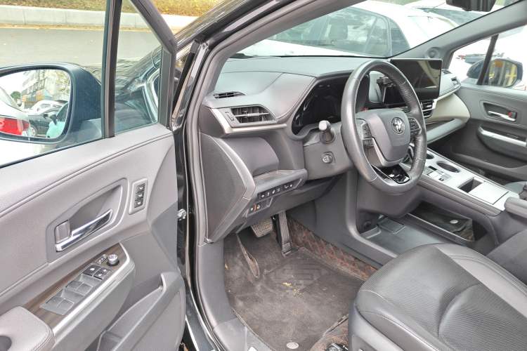 Used Toyota Granvia 2022 2.5L Hybrid Flagship Edition Driver Seat