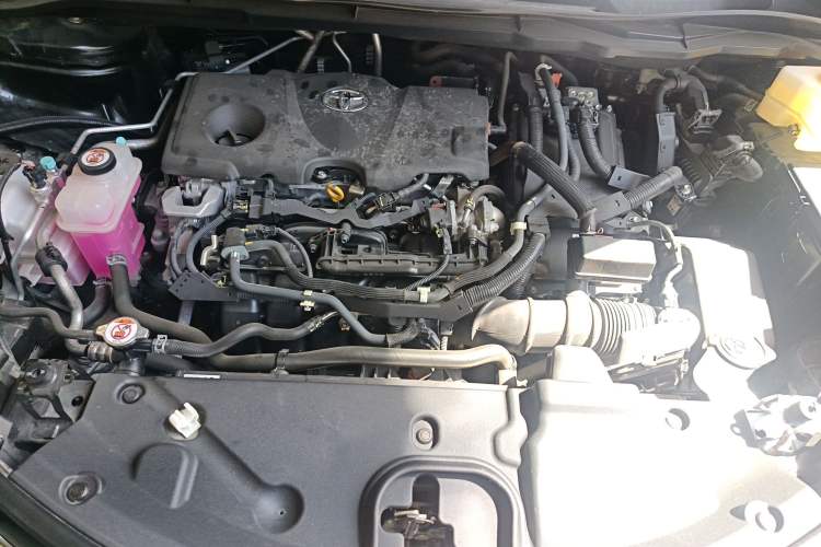 Used Toyota Granvia 2022 2.5L Hybrid Flagship Edition Engine Bay